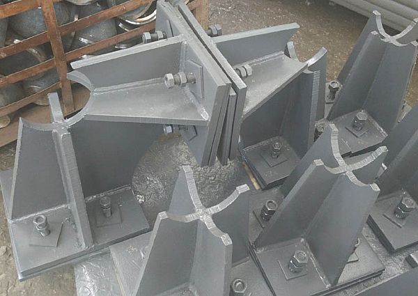 珲春煤棚网架双向支座